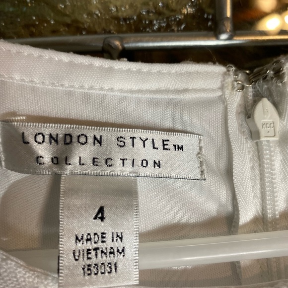 NWOT London Style Dress Fully Lined Back Zipper & Clasp - Picture 9 of 9